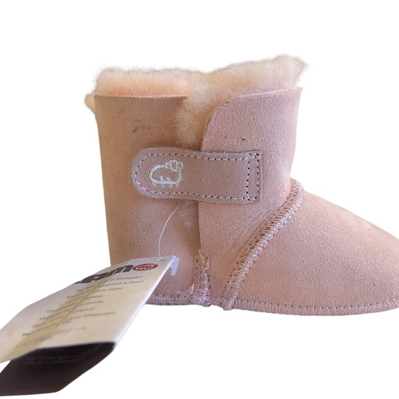 LAMO FOOTWEAR PINK SHEEPSKIN BABY BOOTIES - SIZE LARGE - NWT! - Picture 3 of 7
